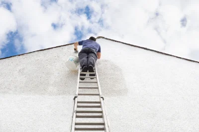 Peinture extérieure à Lachapelle — façades et ravalement