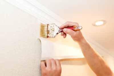 Pose de papier peint à Lachapelle — revêtements muraux et toiles de verre